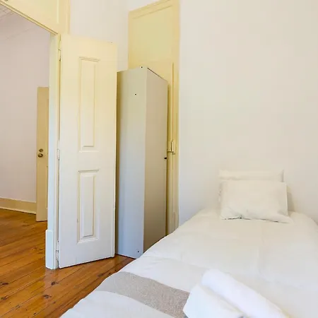 4br - Excellent Location - New Mattresses! Lisbona