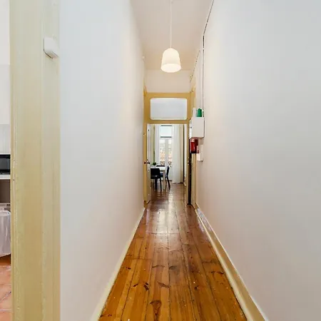 4br - Excellent Location - New Mattresses! Lissabon